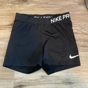 Brand : Nike   Size : Small   Style : Nike Pros